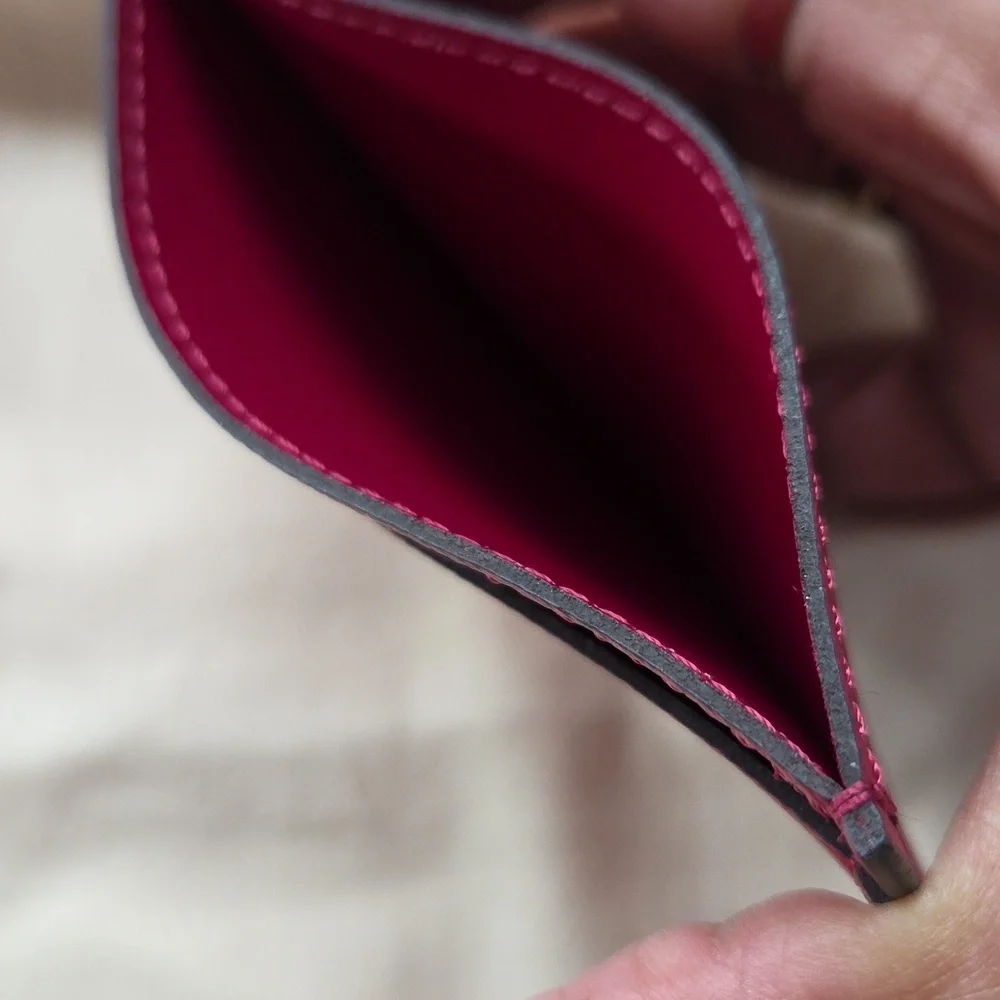 Louis Vuitton Felicie Fuschia Card Holder (Like New)‎